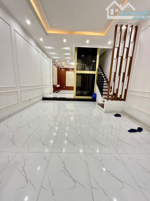 BÁN NHÀ LÊ TRỌNG TẤN, THANH XUÂN - 65M² x 5T THANG MÁY - MT 5M - GARA Ô TÔ - GIÁ 19.7 TỶ - 2