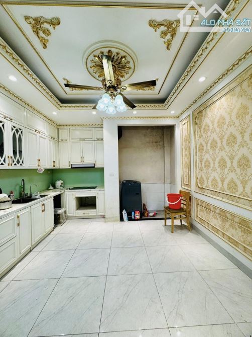 BÁN NHÀ KHƯƠNG TRUNG, NGÕ THÔNG, GẦN Ô TÔ, 51M², 5 TẦNG, GIÁ 10.5 TỶ - 2