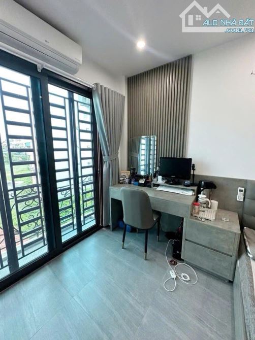 Cho thuê nhà nguyên căn ngõ 299 Hoàng Mai, 35m2 x 5 tầng, 4 ngủ, 4 wc 15 triệu/tháng - 2