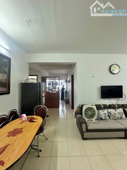 Bán chung cư ĐT Việt Hưng,  83m2, tầng cao vút, 4.7 tỷ, - 2