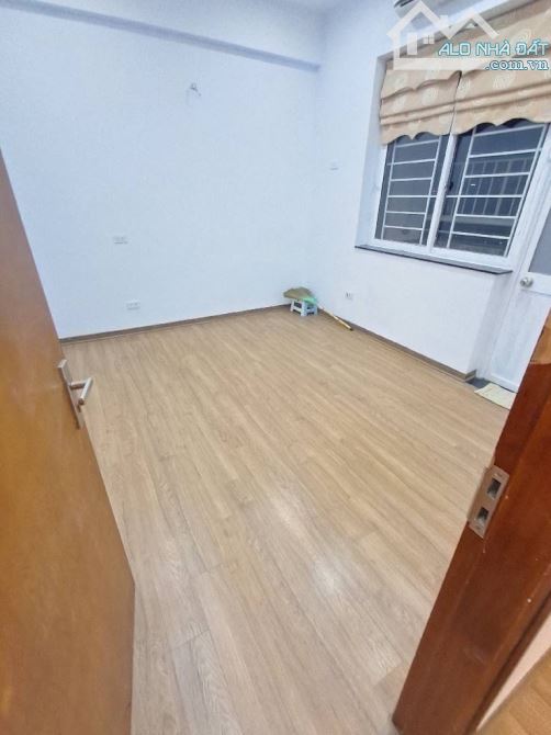 CHUNG CƯ TRÀN QUÝ KIÊN DT 76M 2 NGỦ GIÁ 6,3 TỶ-LÔ GÓC,NHÀ ĐẸP Ở NGAY - 2
