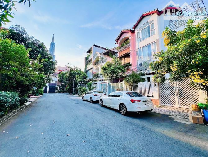 Bán Nhà 1 Trệt 2 Lầu-Khu Compound Ven Sông Trần Não,Quận 2 DT:(6,8mx18,5m)-Giá 40 Tỷ TL - 3