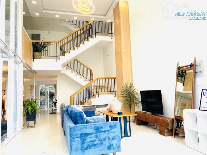 Chỉ 42 Tỷ-Bán Biệt Thự Đẹp Thảo Điền DT:202m2(8mx25m) 1 Trệt 3 Lầu-Hồ Bơi Sân Vườn - 3