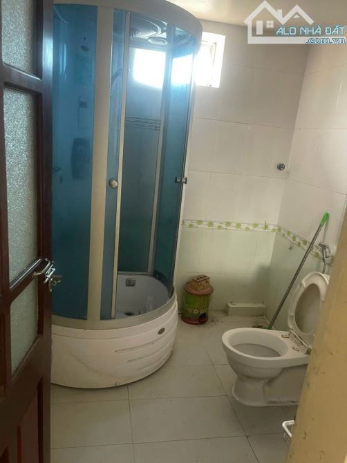Bán lô đất mặt đường Hồ Ngọc Lân.dt.79m.mt.3.97.hướng Bắc. giá:9,6 tỷ - 3