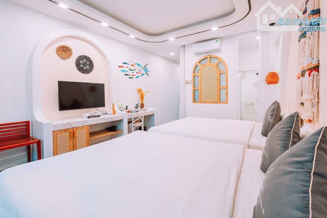 BIỆT THỰ NGHỈ DƯỠNG-VIÊN NGỌC XANH GIỮA LÒNG ĐẢO TUẦN CHÂU-HẠ LONG CHỈ 2x tỷ - 3