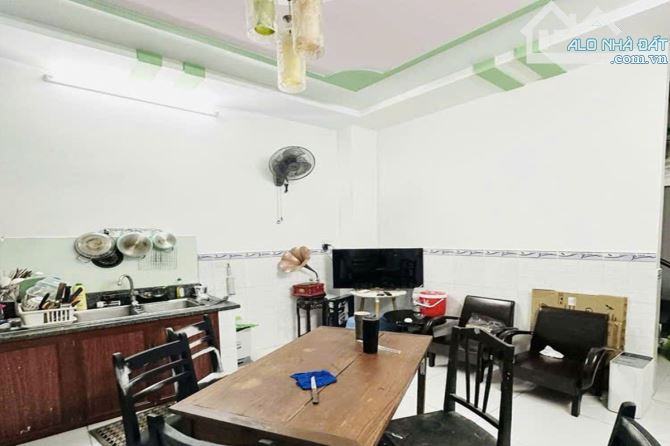 Bán nhà mặt tiền, Hiệp Thành 6, Quận 12, 71.2 m² (4.2m x 17m), 3 phòng - Giá 6.9 tỷ TL - 3