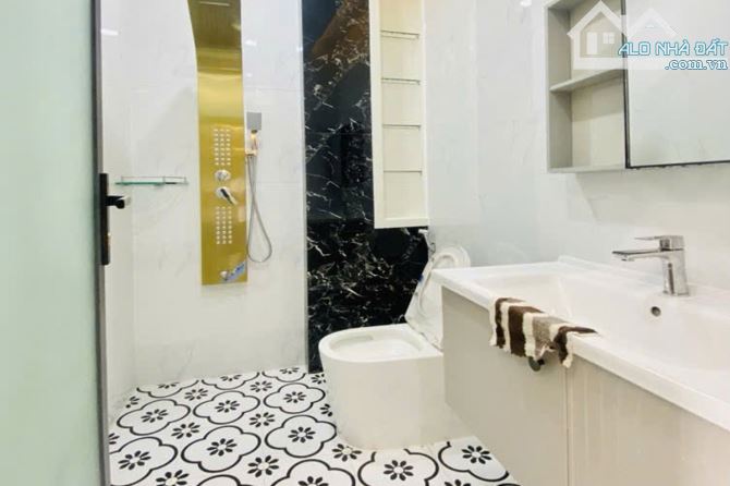 Bán nhà hẻm, Tống Văn Hên, Tân Bình, 72.1 m² (4m x 18m), nhà đẹp - Giá 6.2 tỷ TL - 3
