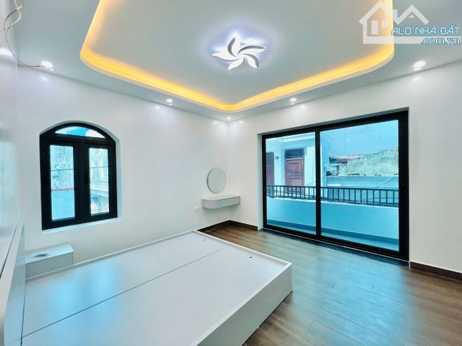 Bán nhà 4 tầng lô góc độc lập ô tô vào nhà ngõ 170 Thiên Lôi - 3
