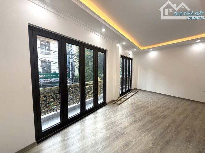 Đầu tư sinh lời: Nhà 6 tầng Long Biên 70m² MT 5.5m thang máy Gần Cầu Vĩnh Tuy. Giá 13.8 Tỷ - 3