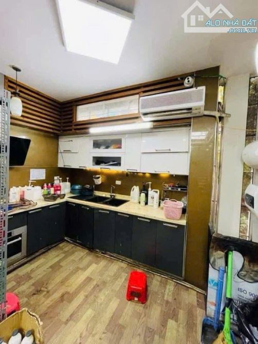 BÁN NHÀ PHÁO ĐÀI LÁNG 71m -6 TẦNG - MT 4,5m ĐỐNG ĐA - 2THOÁNG - Ô TÔ, KINH DOANH 33,6 TY - 3