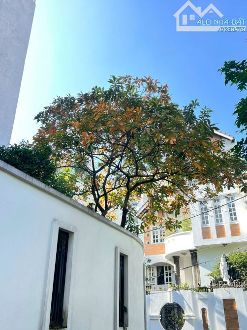 Bán nhà biệt thự đẹp HXH khu Víp 149 Bành Văn Trân, P7, Q.Tân Bình. DT: 11x34m, Hầm 3 lầu - 3