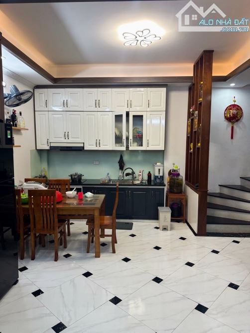 BÁN NHÀ MỚI ĐẸP 4 TẦNG PHỐ TAM TRINH – 55M² – 5 NGỦ – SỔ ĐỎ – GIÁ NHỈNH 6 TỶ - 3