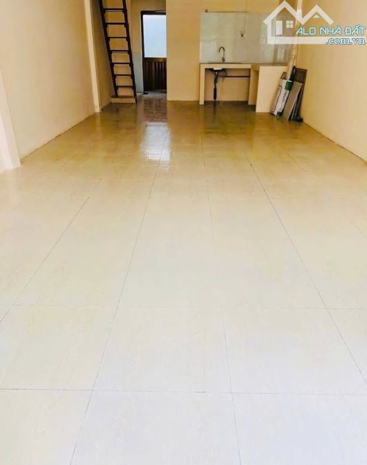 Bán gấp căn nhà Đ.Tân Hiệp 18 - hóc môn - sổ riêng - 80m2 - 1 tỷ 050 Triệu - 3