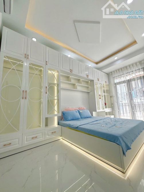 NHÀ 3 TẦNG MỚI – TÂN THUẬN ĐÔNG - HẺM THÔNG HUỲNH TẤN PHÁT- QUẬN 7– GẦN 65M2- GIÁ HƠN 6 TỶ - 3