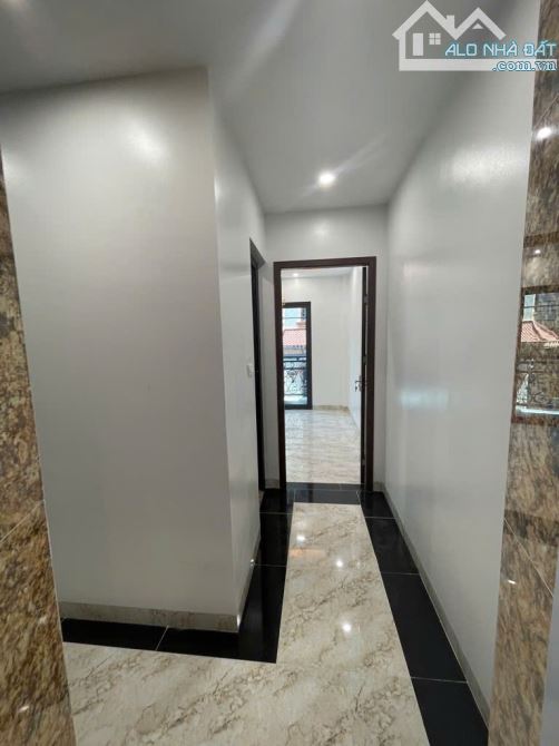 BÁN NHÀ XUÂN ĐỈNH TỪ LIÊM -  THANG MÁY - LÔ GÓC - GẦN Ô TÔ - DT 39M2, GIÁ HƠN 10 TỶ - 3