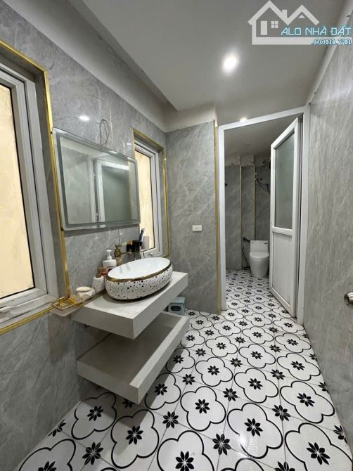Ngô Xuân Quảng/Nhà đẹp Lô Góc 102m, 4 Tầng, 6.3m, 13.8 tỷ/ Ô tô 7 chỗ, Vị trí vàng - 3