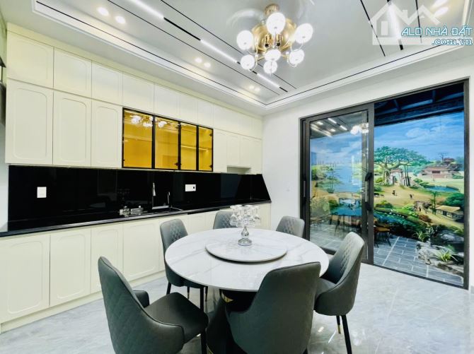 🏡 Bán nhà 4 tầng độc lập Tô Hiệu, Chùa Hàng dtsd 108m Giá 6,5 tỷ - 3