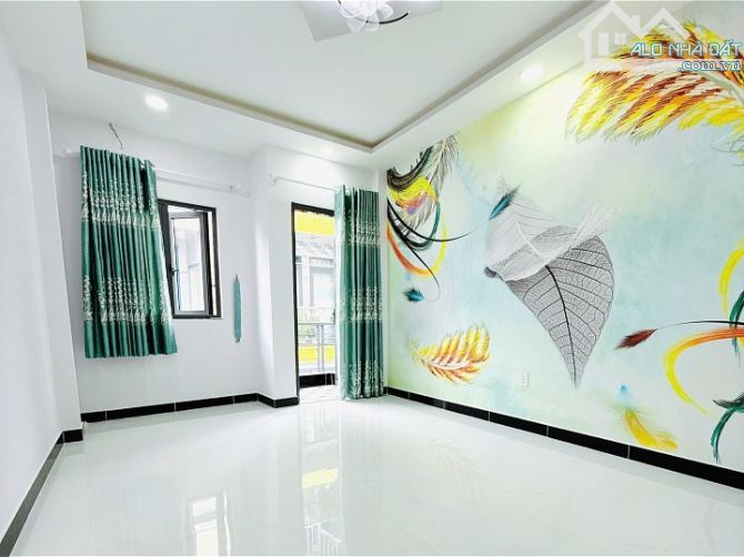 Bán nhà đẹp 2 lầu 4 phòng ngủ hẻm Cao Xuân Dục, Quận 8 - 3