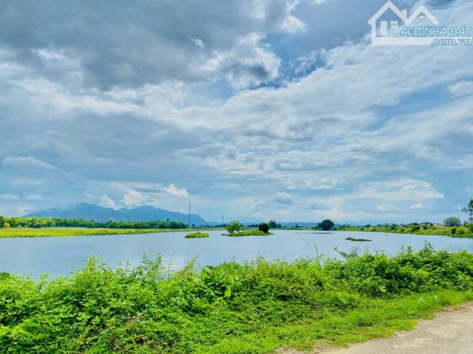 Đất biệt thự nhà vườn - ven sông thoáng mát - Đường bê tông 6m - Sát trục chính - 3