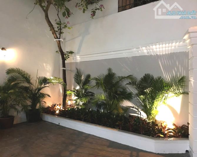 PHÚ NHUẬN – BIỆT THỰ NGUYỄN VĂN TRỖI – 209M² – NGANG 8M Ô TÔ TỚI NHÀ – GIÁ CHỈ 52 TỶ TL 🔥 - 3