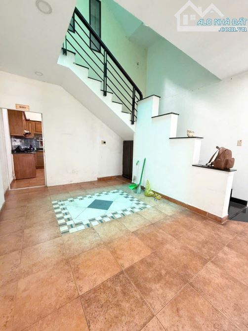 BÁN MTKD SẦM UẤT ĐỘC LẬP, THỐNG NHẤT, GẦN NGÃ 4 - GẦN 70M2, NGANG HƠN 4M, 3 TẦNG KD NGAY - 3
