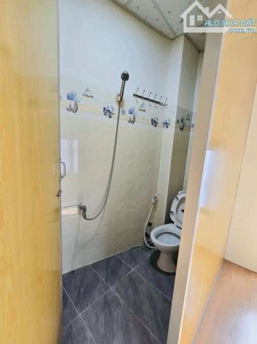 BÁN NHÀ LÔ GÓC ĐẸP NHƯ MƠ  NGUYỄN VĂN NGUYỄN QUẬN 1 - GIÁ CHỈ 8.5 TỶ - 3