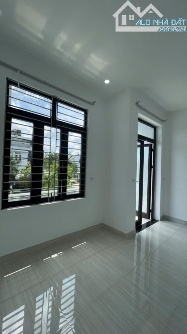 ✅ SIÊU HOT NHÀ 2 TẦNG MT THANH TỊNH, ĐƯỜNG 10.5m lề 5m - 3