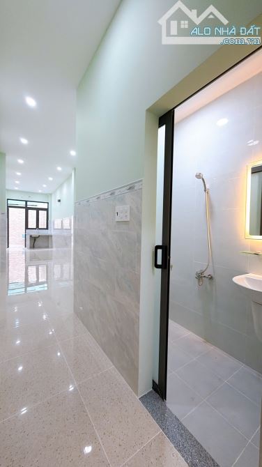 NHÀ MỚI XÂY  ĐÚC 4 TẤM DT 4 X24  CÓ 6 TỶ VIP Q4 - 3