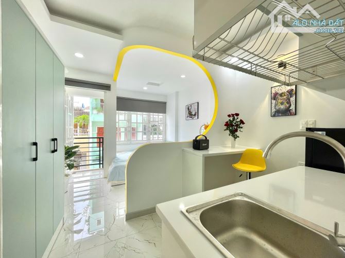 Cho thuê căn hộ quận 1 ban công thoáng, full nội thất gần chợ Bến Thành - 3