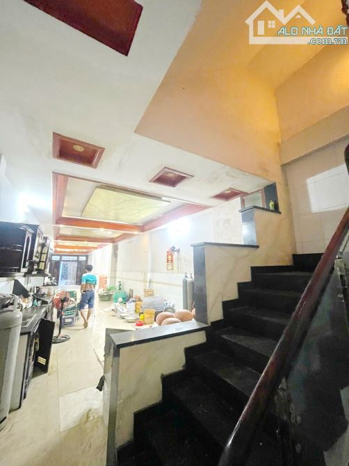 Bán nhà 4 lầu hẻm 4m đường Dương Bá Trạc P.Chánh Hưng Quận 8 - 3