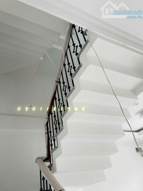 Nhà 3 tầng homestay Đường Hải Triều cách chợ An Cựu 400m full nội thất giá chỉ 3.7x tỷ - 3