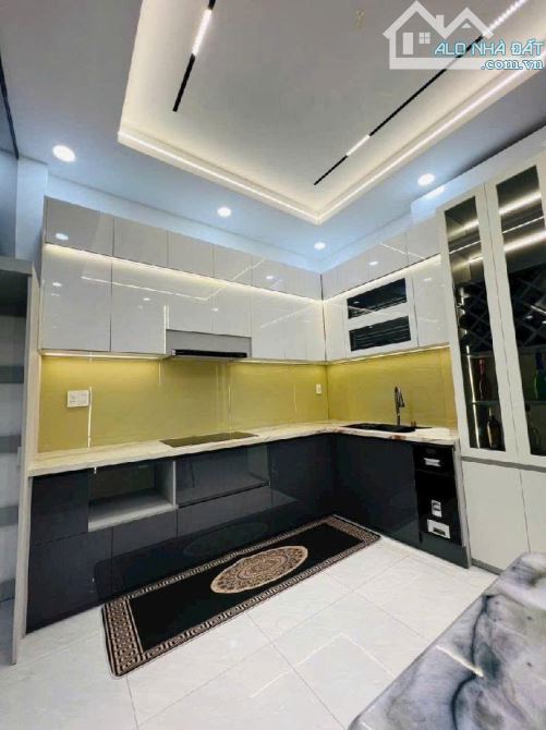 CẦN Bán Nhà ĐẸP PHAN HUY ÍCH GV, giá chỉ 4TY350 TL, Sổ Riêng, hẻm rộng oto, GẦN SÂN BAY - 3
