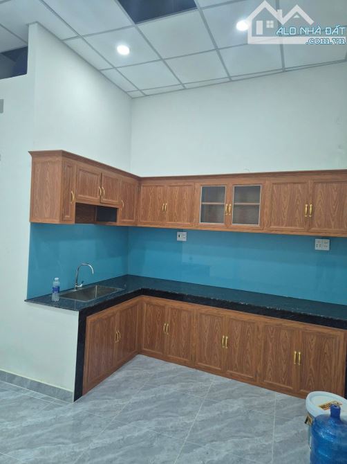 "Giá Siêu Rẻ! (77 triệu/m2 -173m2, 5.2 x 33m)-Khu VIP ngay Bàu Cát Tân Bình P12, Tân Bình - 3