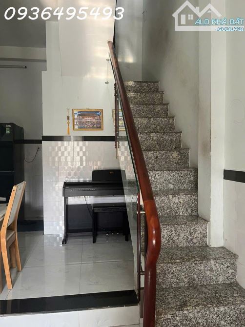 Cần tiền bán nhanh nhà Xuân Thới Thượng, Hóc Môn, DT 40m2, giá chỉ 1 tỷ 850tr còn TL - 3