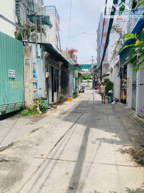 Hơn 5 tỷ nhà hẻm xe hơi Trường Chinh, Q12, 4x21m, 2 tầng - 3