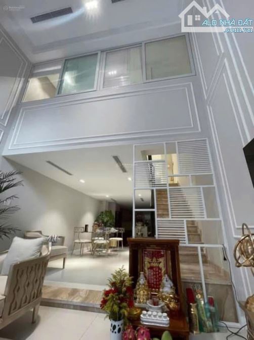 Bán Gấp Nhà Đường Nội Bộ 8m Sư Vạn Hạnh - Quận 10 - 5x18m Vuông - 5 Tầng - 26 Tỷ TL - 3