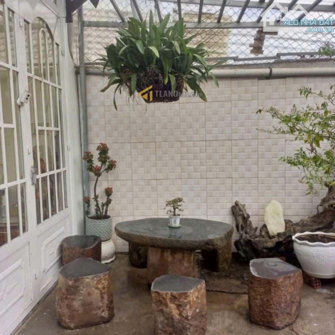 Bán Nhà nhỏ xinh Mặt tiền Sổ riêng Đống Đa, Phường 3, Đà Lạt chỉ 9.5 ty - 3