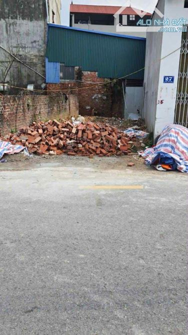 BÁN ĐẤT BẮC THƯỢNG QUANG TIẾN SÓC SƠN 40m MT4m 1.9 TỶ NGÕ Ô TÔ TRÁNH ĐẤT VUÔNG VẮN VỊ TRÍ - 3