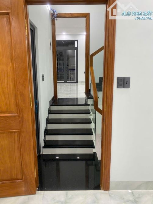 Bán Nhà 1 Trêt 2 Lầu, DT Đất 80m2 Ngang 4,5m Đường 160 Tăng Nhơn Phú A. Q9 - 3