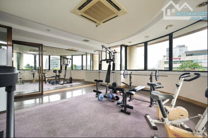 BÁN TOÀ NHÀ 4,000 M2- ĐIỆN BIÊN PHỦ VS MẠC ĐỈNH CHI- DT: 650M2- CÓ HĐ 1 TỶ/TH- BÁN: 220 TỶ - 3