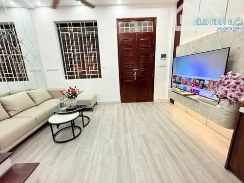 BÁN NHÀ VÕ CHÍ CÔNG 30M 5 TẦNG GIÁ CHÀO TỐT - 3