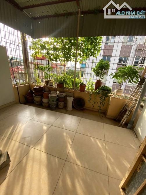 BÁN NHÀ MỚI XÂY PHỐ AN DƯƠNG-2 THOÁNG - NGÕ THÔNG-GẦN Ô TÔ -DT 30M*6T -7.2Tỷ - 3
