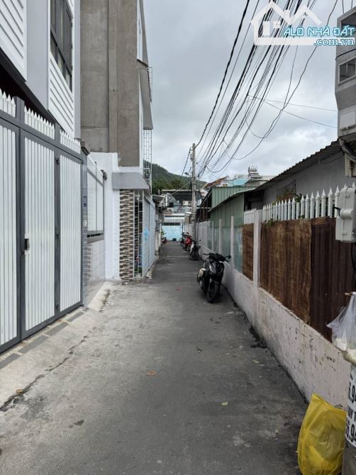 Bán Nhà Góc 2 Mặt Tiền – Triệu Việt Vương, P4, Vũng Tàu – 66m² – Giá 6,8 Tỷ - 3
