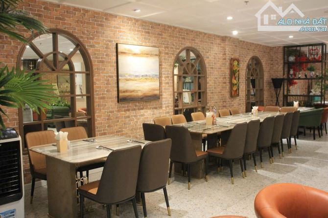 BÁN TÒA KHÁCH SẠN HẺM VIP CỘNG HÒA – TÂN BÌNH – THU NHẬP 1,2 TỶ/THÁNG - 3