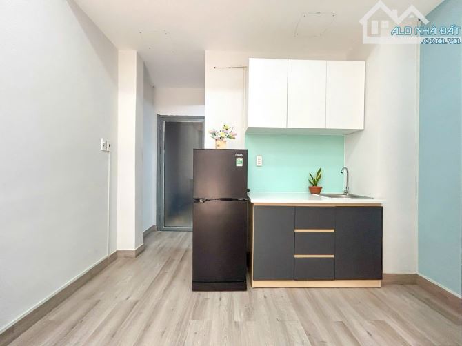 Studio 1 PN Full Nội Thất ,mặt tiền dd gần Cầu Bông , CV Lê Văn Tám Tại Q1 ! - 3