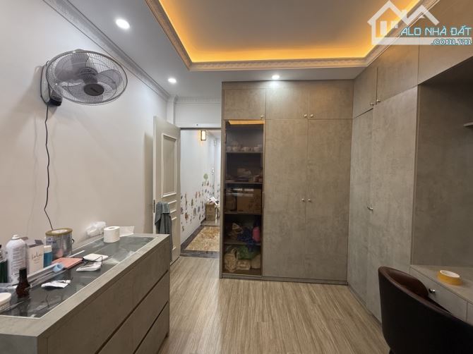 🚗 MẶT NGÕ – Ô TÔ VÀO NHÀ – 6 TẦNG – THANG MÁY – 7 PHÒNG – 2 THOÁNG – NỘI THẤT ĐẸP - 3