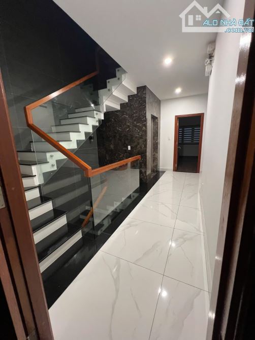 Cho thuê nhà mặt Tiền Tên Lửa, Bình Tán, 5x20m, thang máy, vị trí đẹp - 3