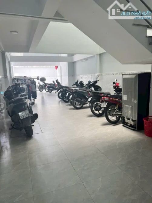 GÒ VẤP CHDV DÒNG TIỀN CỰC NGON - HẺM XE HƠI TỚI CỬA NHÀ - DIỆN TÍCH KHỦNG. - 3
