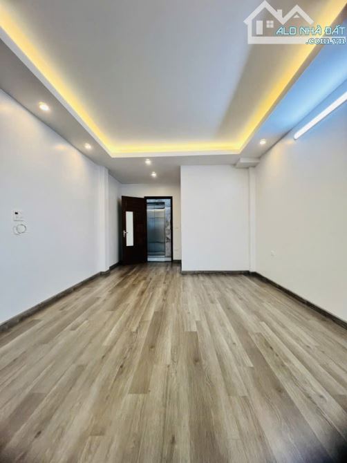 BÁN NHÀ ĐẸP, MỚI - 6 TẦNG - Thang máy nhập khẩu - Vị trí đẹp Xuân La, Tây Hồ - 3