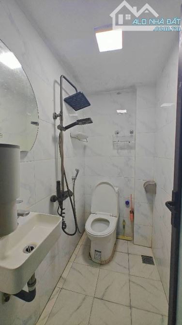BÁN GẤP - HẠ CHÀO 1 TỶ - TRUNG TÂM SÀI ĐỒNG - VỊ TRÍ VIP - NGÕ NÔNG - Ô TÔ ĐỖ CỬA 🔥 - 3
